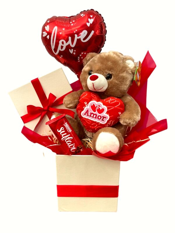 PELUCÍA COM BALÃO l