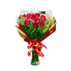 Buquê com 12 rosas vermelhas
