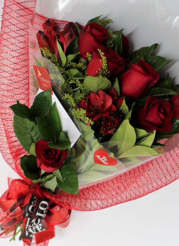 Buquê com 06 Botões e Bombom