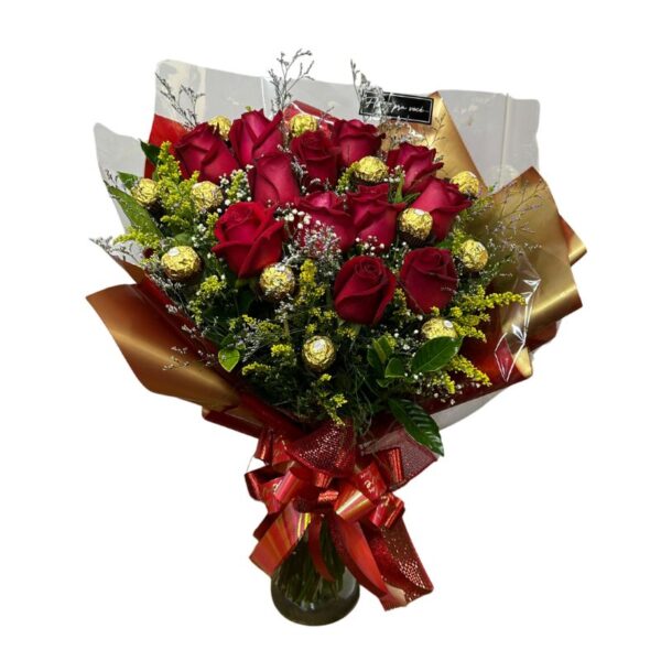 Buquê com 12 rosas vermelhas + Ferrero Rocher