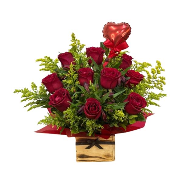 Arranjo com 10 rosas