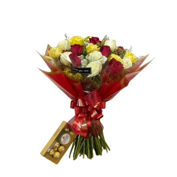 Buquê com 15 rosas de 3 cores e ferrero (8 unidades)